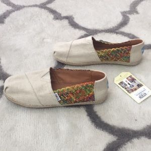 TOMS multi crochet/oxford rope shoe